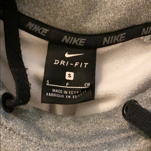 Men’s Nike hoodie - Picture 3 of 3